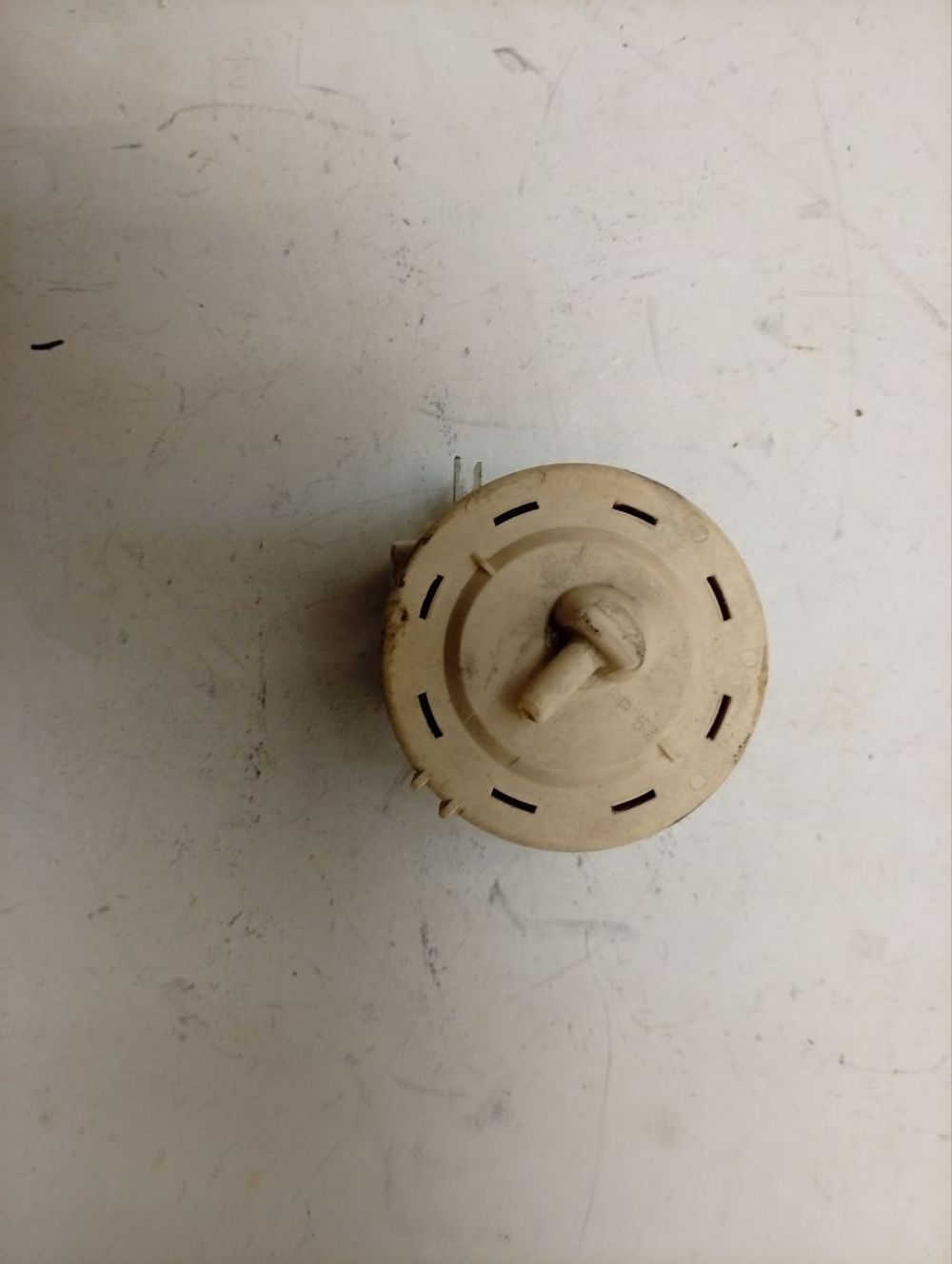 WF602W0BCWQ/LP кт23 Датчик уровня для стиральных машин Samsung DC96-01703A б/у