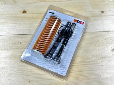 KTM Комплект масляных фильтров 61938021344