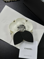 Брошь CHANEL