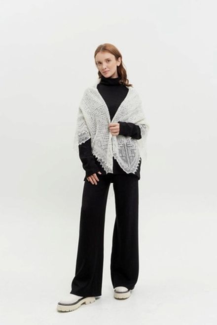 Оренбургский пуховый платок П3-120-01 белый отбеленный