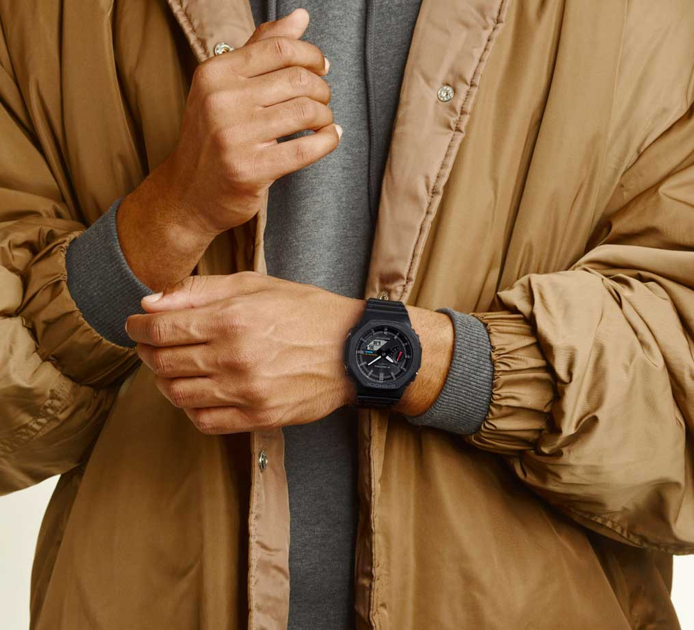 Часы Casio GA-B2100-1AER