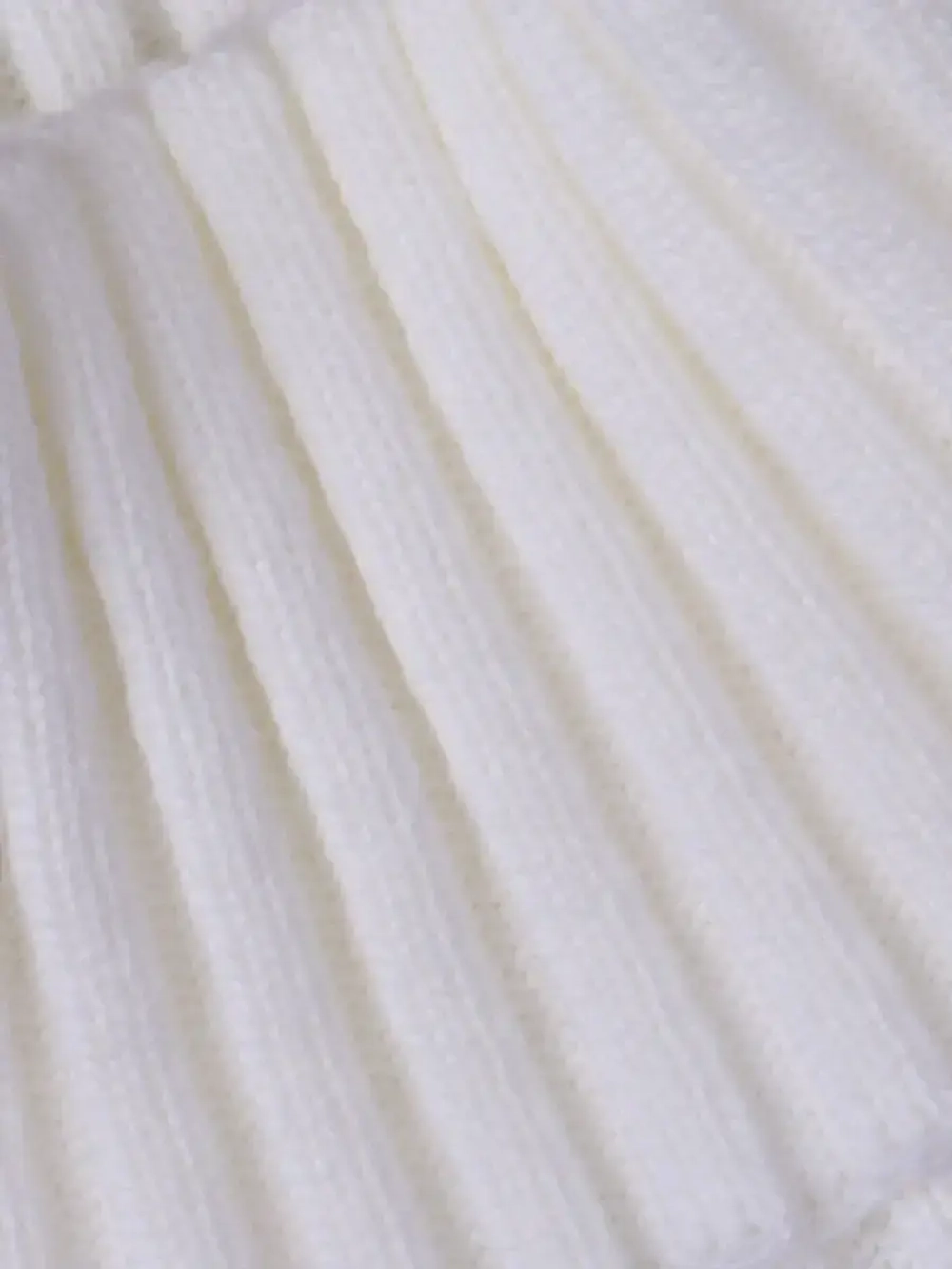 Шапка детская зимняя вязаная и снуд