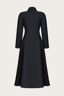 ПАЛЬТО ИЗ КАШЕМИРА С РУЧНОЙ ВЫШИВКОЙ НА ВОРОТНИКЕ