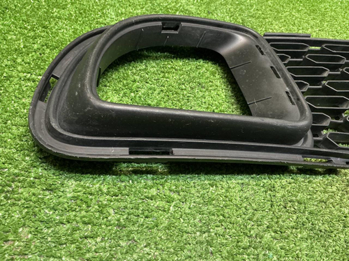 Решетка переднего бампера Mini Hatch R56 (10-13)