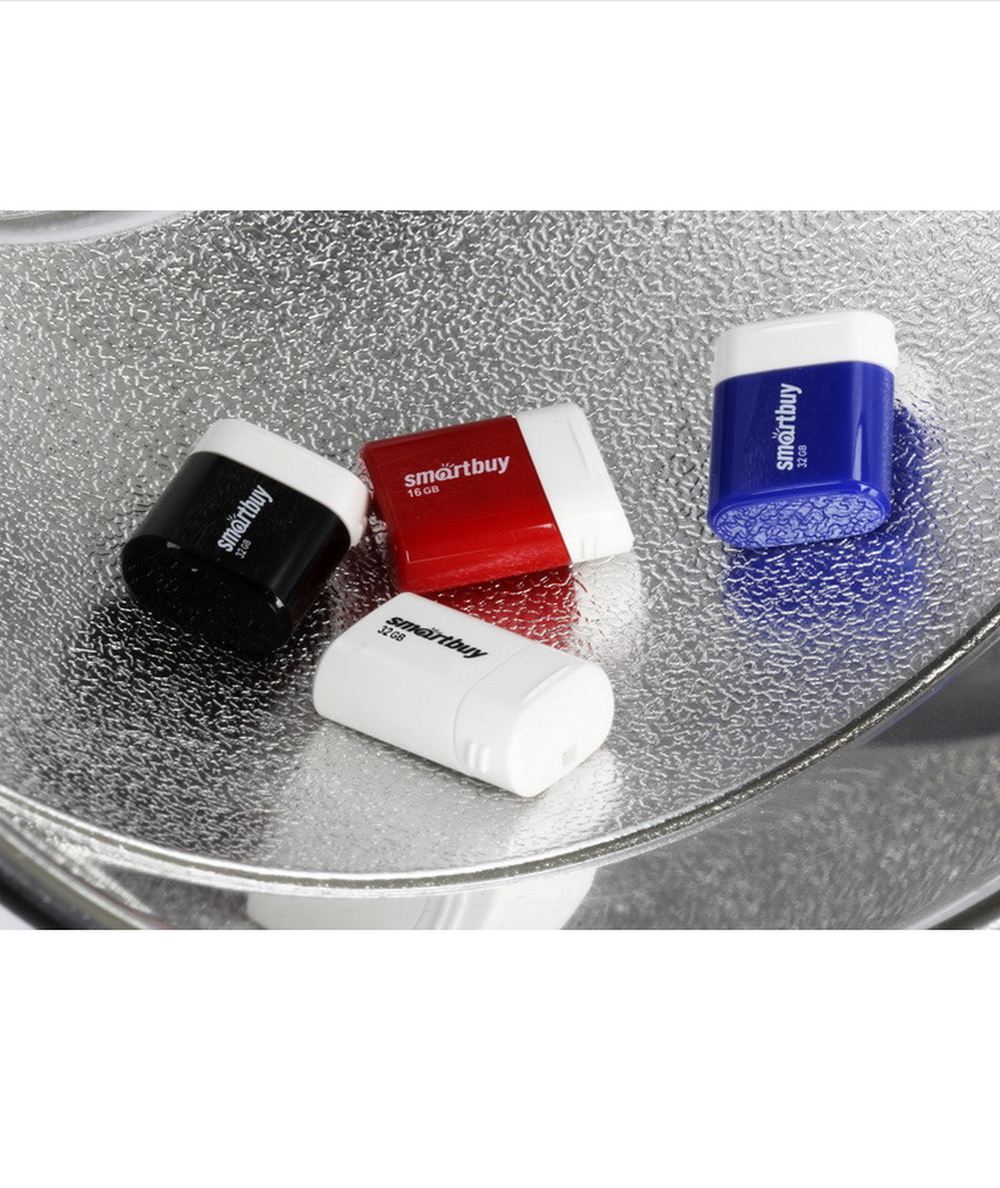 USB накопитель 8GB Smartbuy Lara Series (USB2.0)