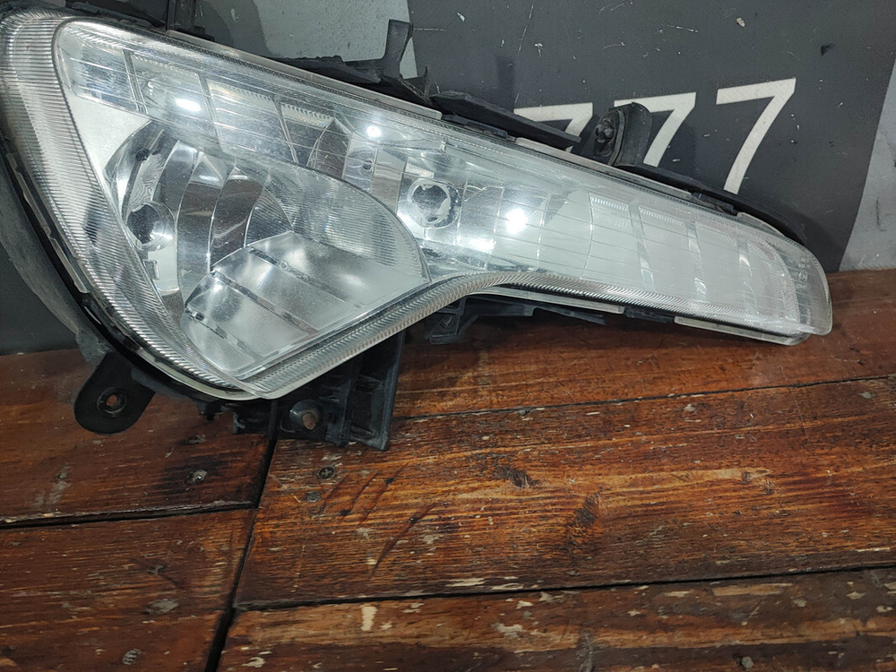 ПТФ передняя правая Kia Sportage 3 (SL) 10-16 Б/У Оригинал 922023W000