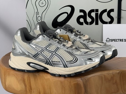 Asics Gel Kahana TR V4 Silver White