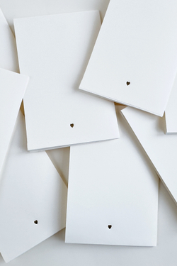 Карман на клейкой основе