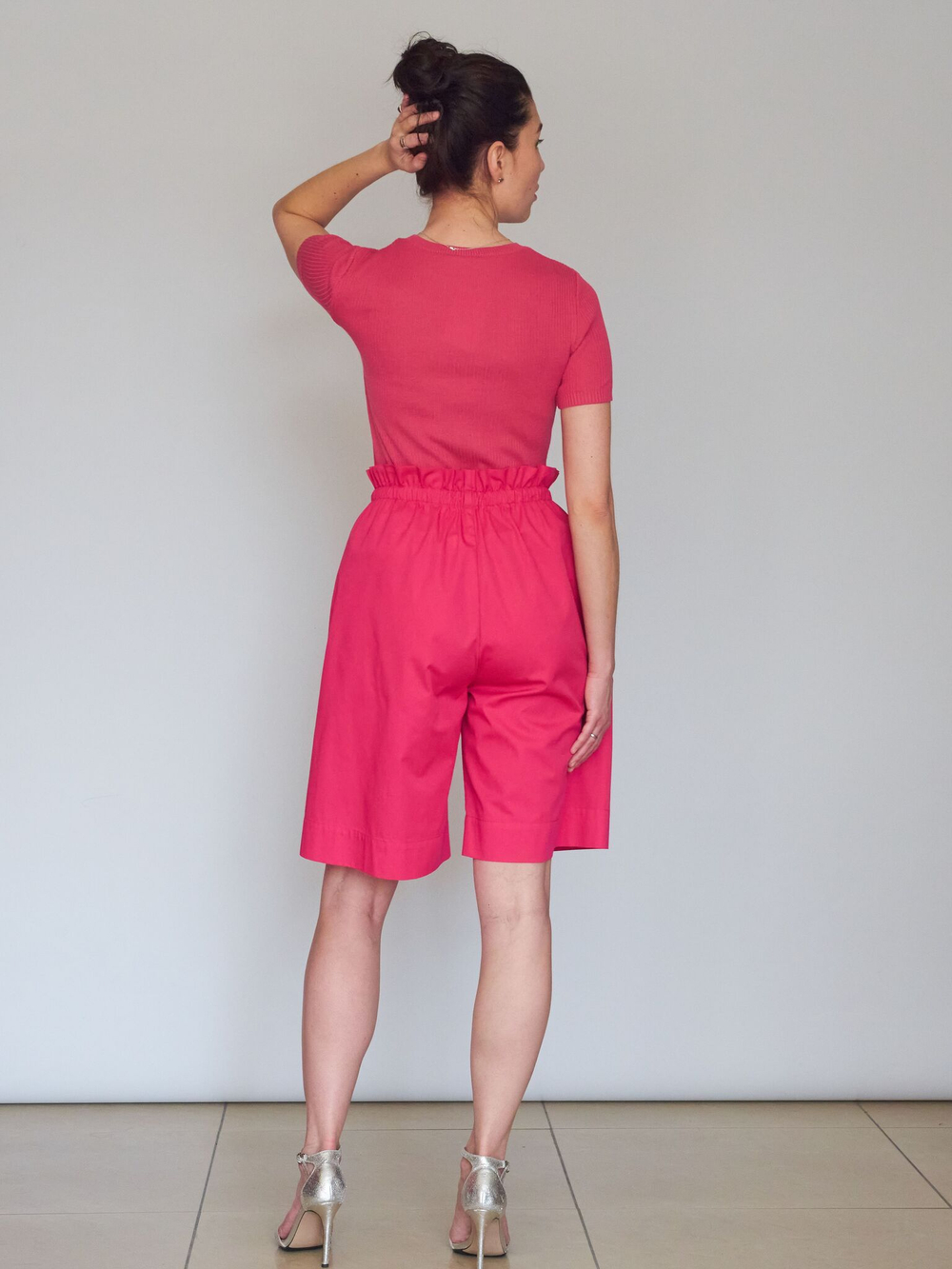 Футболка вязаная