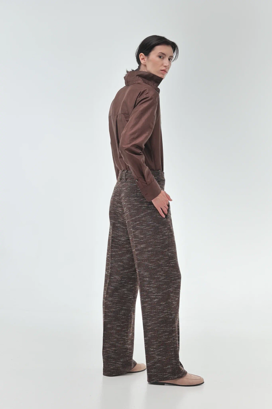 Брюки из фактурной ткани