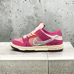 Nike SB Dunk Low • Barbie