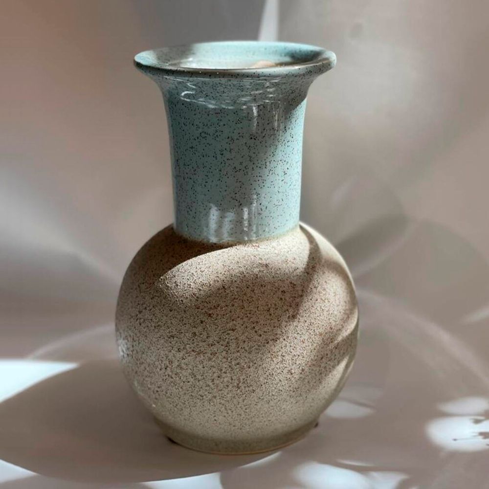 Ваза керамическая в двух фактурах голубой дымки | h — 20 см; d — 6 см