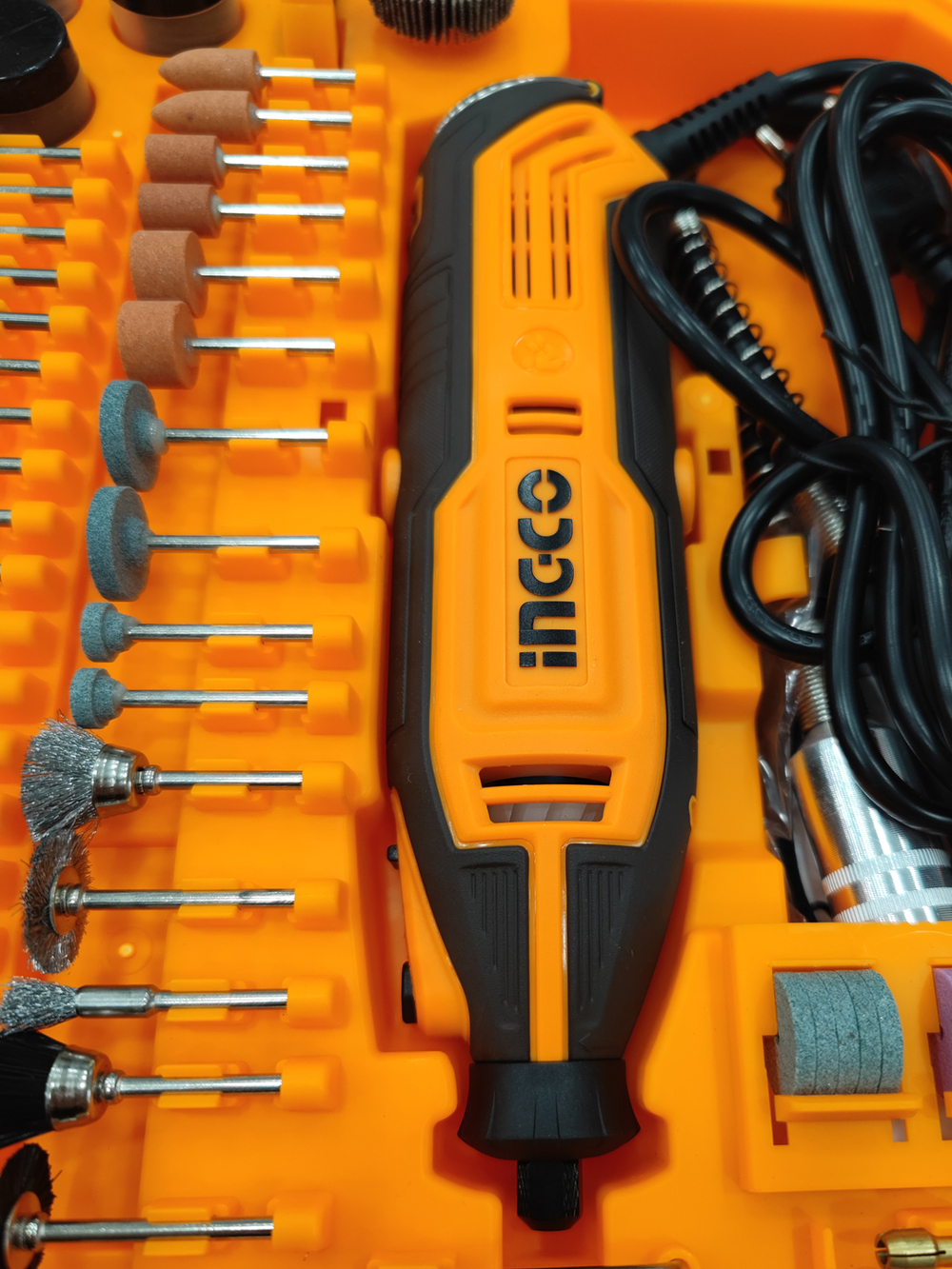 Гравер электрический с гибким валом INGCO MG133281 130 Вт