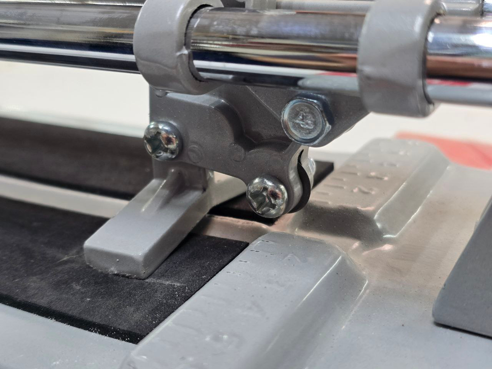 Ручной Плиткорез Leroy Merlin 300 мм,