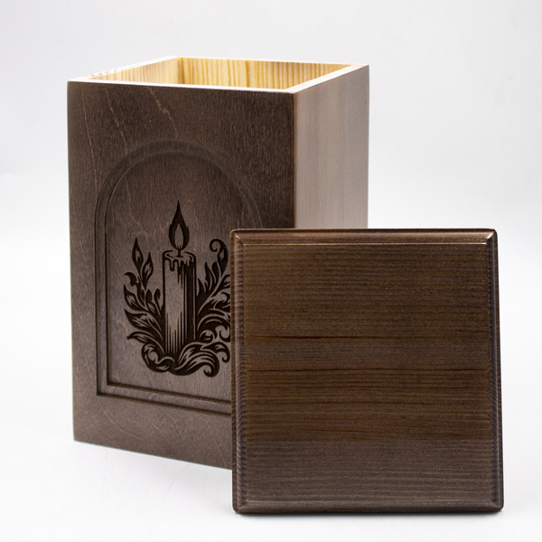 Урна для праха из березы «Арка» с гравировкой свеча