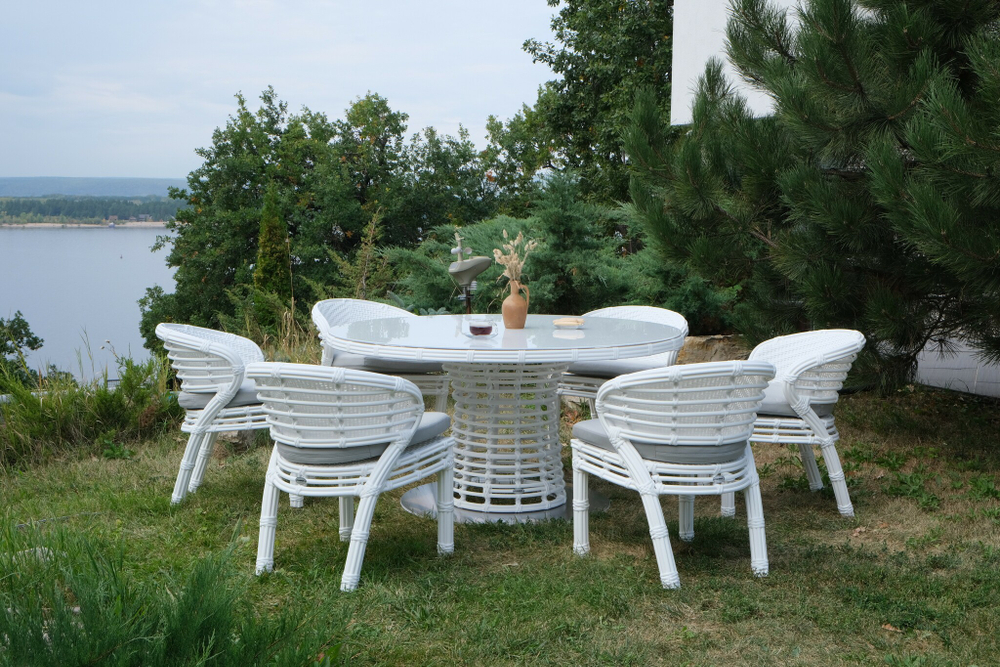 Стол обеденный, коллекция Мрия