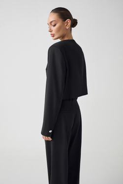 Укороченный жакет