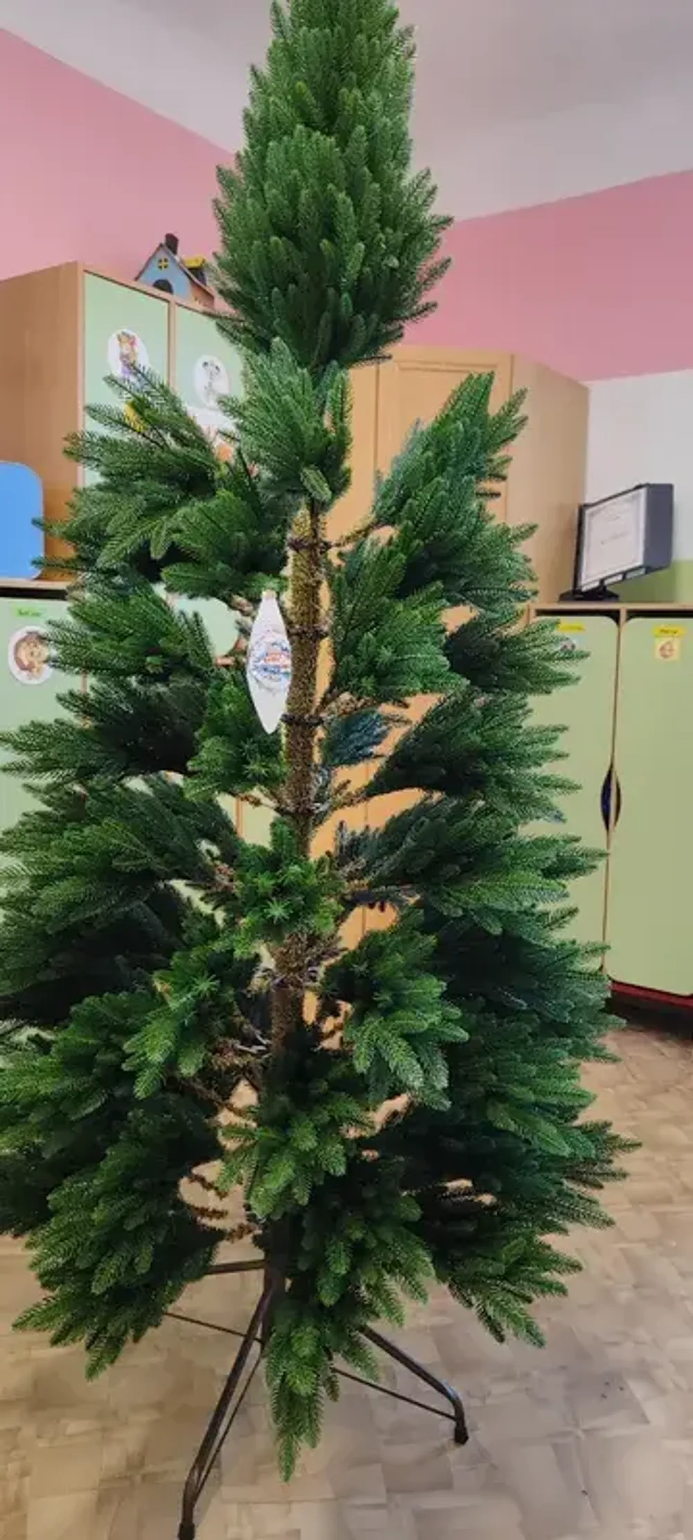 Узкая ель искусственная «Веста» (Литая хвоя) от 1,5 м до 3 м