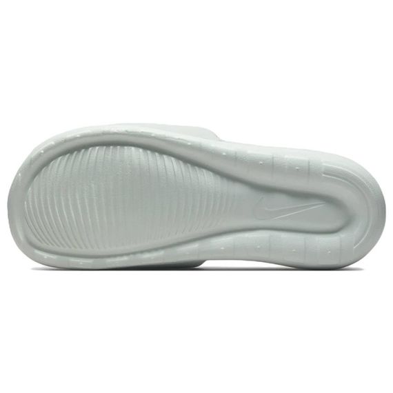 Nike Victori One 'Barely Green'