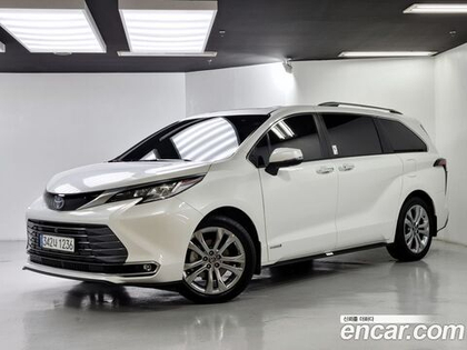 Toyota Sienna 4 Generation 2.5 Hybrid 2WD (07.2021)
