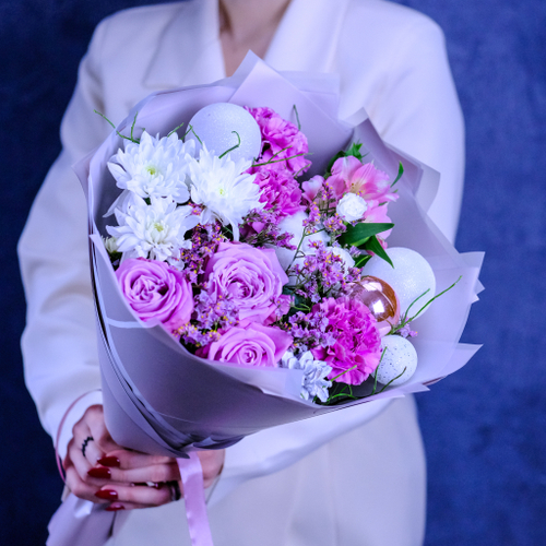 Купить Нежный зимний букет с лавандовыми розами #694