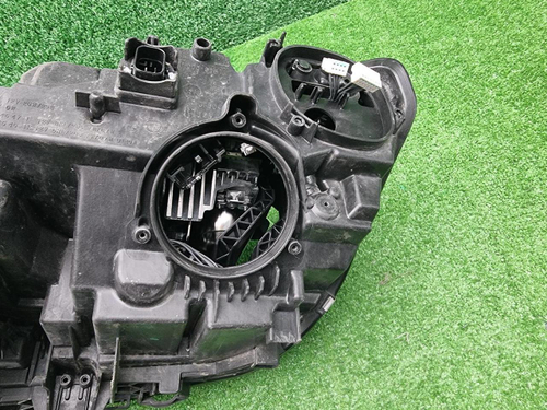 Фара правая BMW 3er G20 (18-22) Laser Light