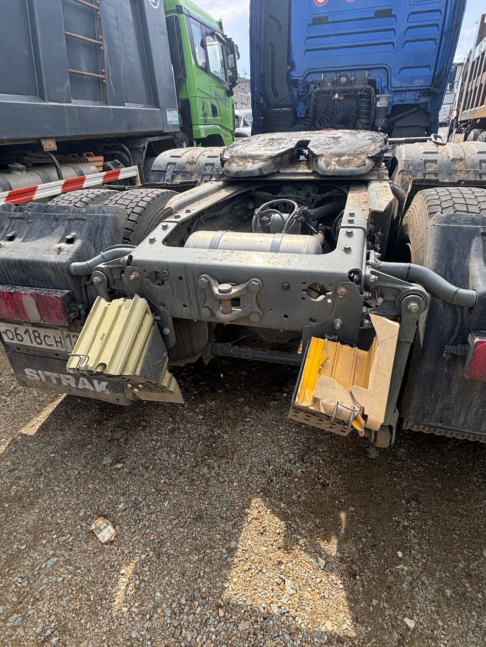 SITRAK C7H 6x4 Седельный тягач ZZ4256V364HE (Дизельный, 12,4 л, 480 л.с., АТ)