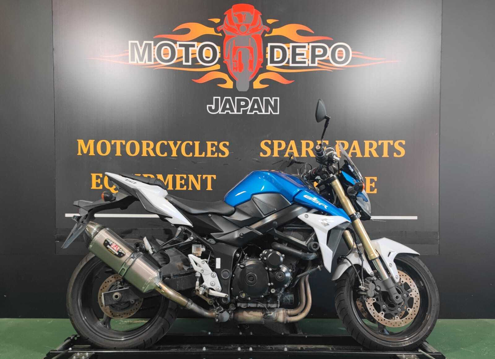 Suzuki GSR750 2013
