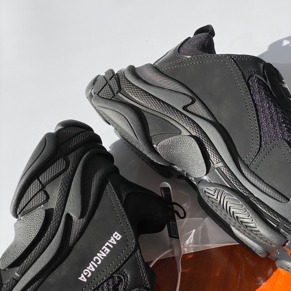 Balenciaga Triple S