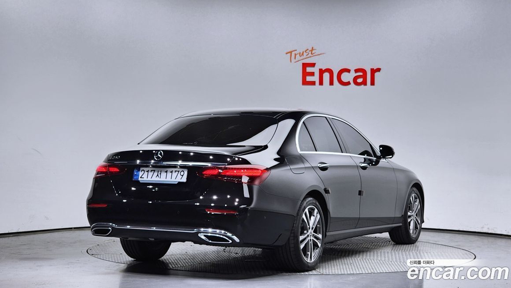 Mercedes-Benz E-Class W213 E250 Avangarde (11.2023)