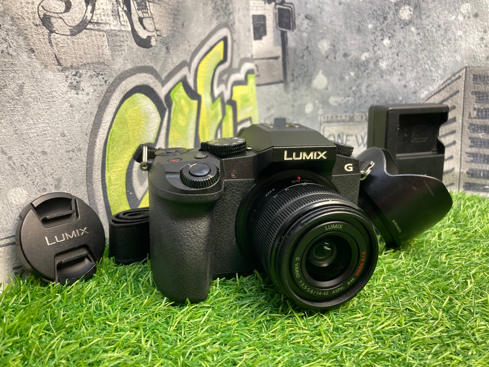 Panasonic Lumix DMC-G7 Kit 14-42mm