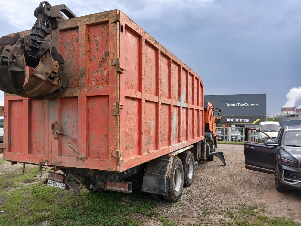 АВТОРОСТ 3369* на шасси КамАЗ 65115 6x4 Ломовоз с КМУ 336975 (Дизельный, 11,8 л, 300 л.с., МТ)