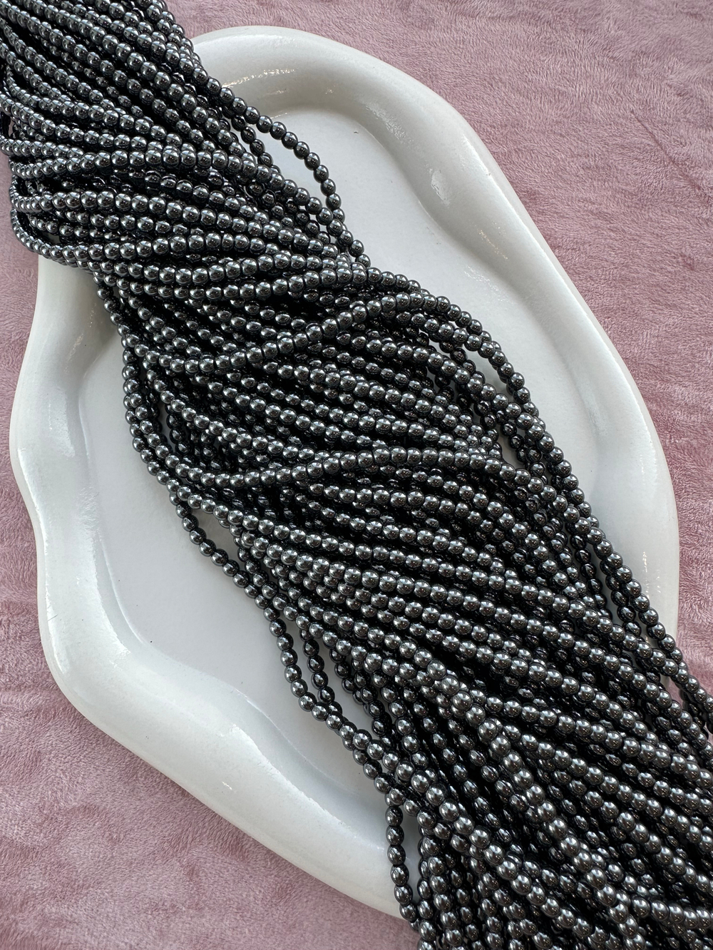 Нить бусин из гематита 3мм