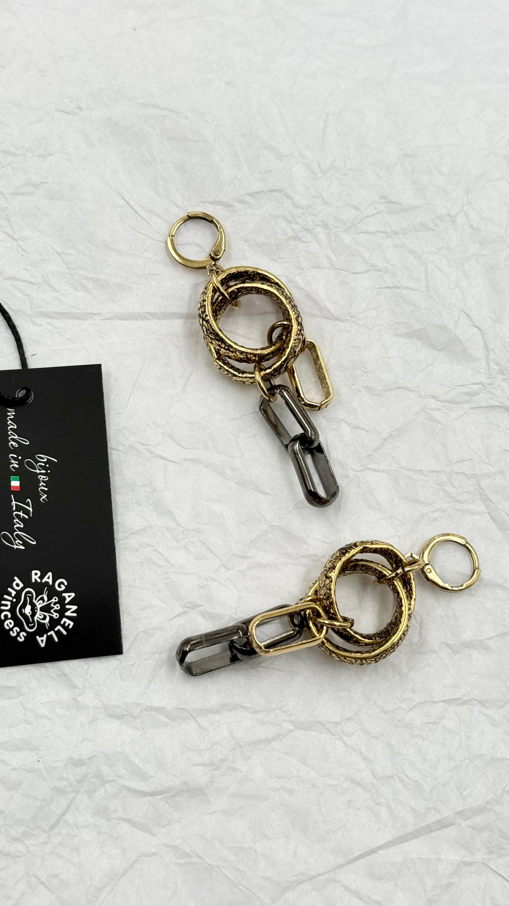 Серьги из круглых и звеньев скрепок, оттенок золото и графит, замок левербек