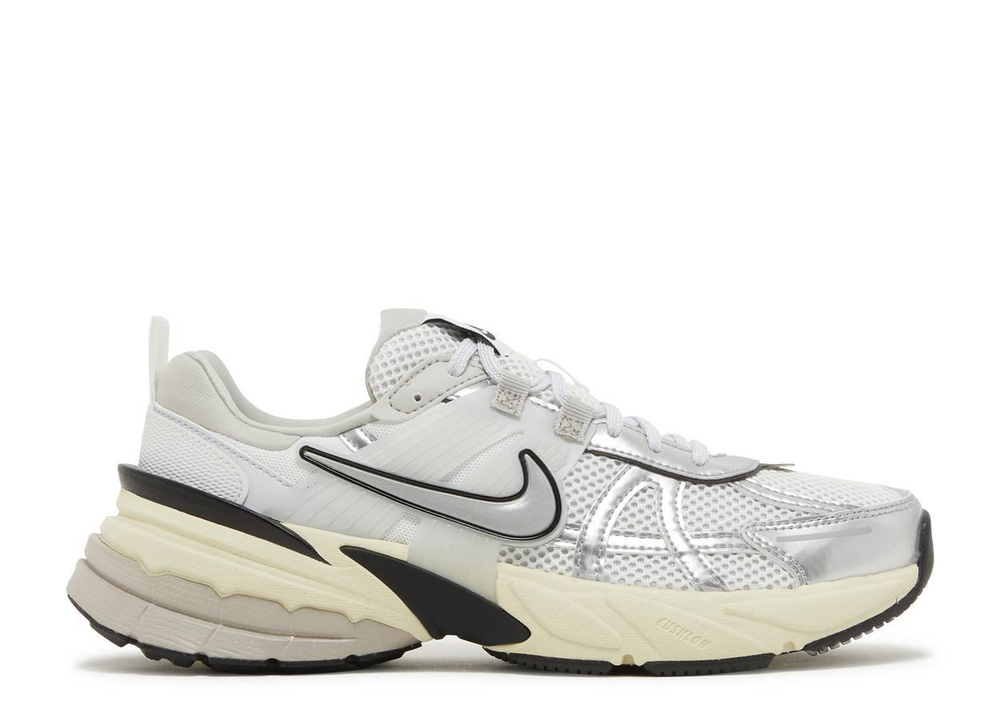 Wmns V2K Run "Summit White"