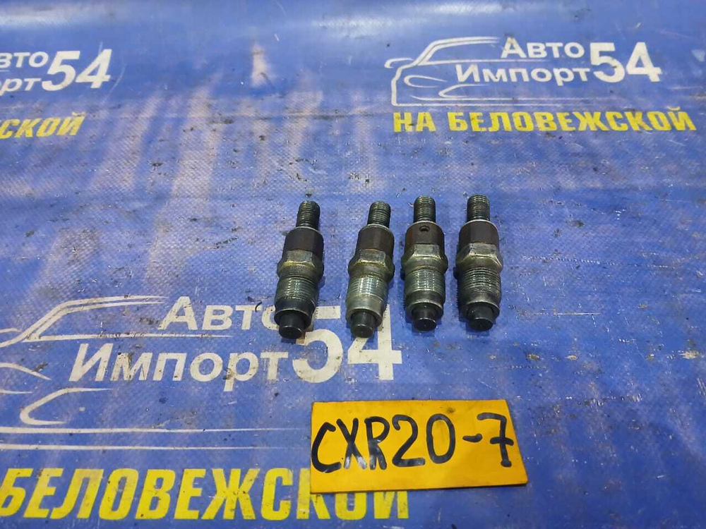 Форсунка топливная TOYOTA ESTIMA 1995