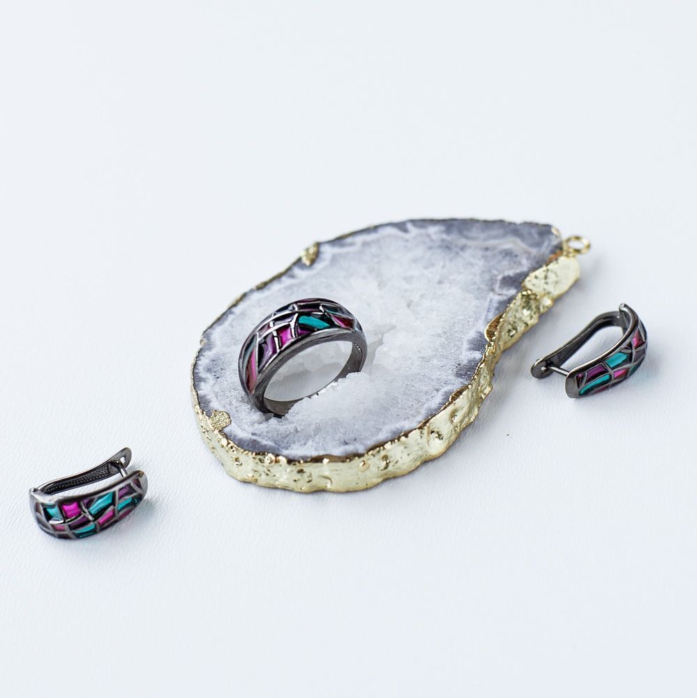 Серьги из серебра 925. Витражная эмаль. Покрытие клиар. Английский замок.