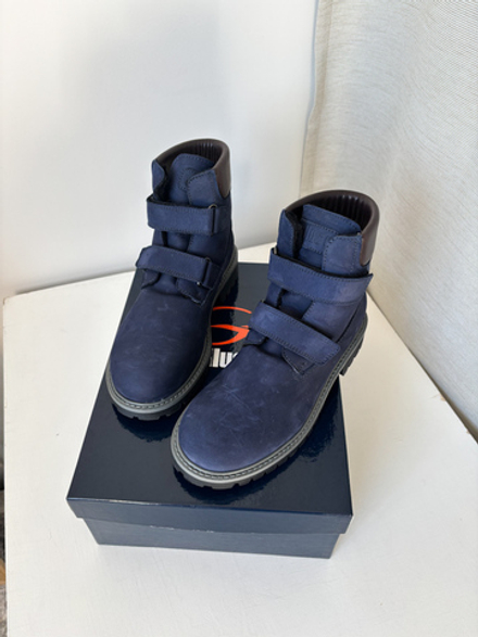 Новые замшевые ботинки Gallucci , 33