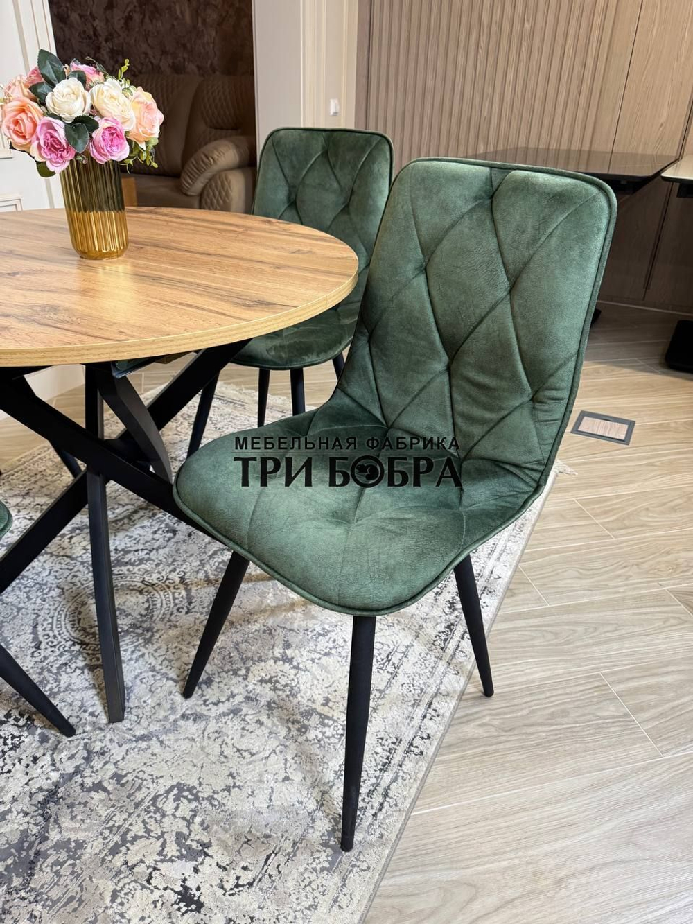 Круглый раздвижной стол "Лофт", дуб вотан и стулья "Ральф" оливковый