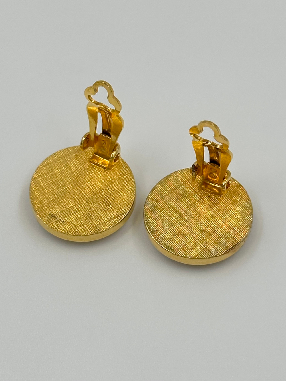 Клипсы Yves Saint Laurent