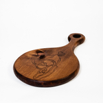 Деревянная разделочная доска из древесины сибирского кедра для мяса с гравировкой RD43