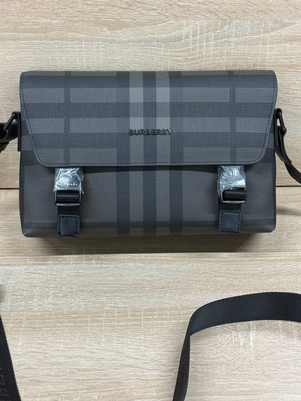 Сумка-мессенджер Burberry