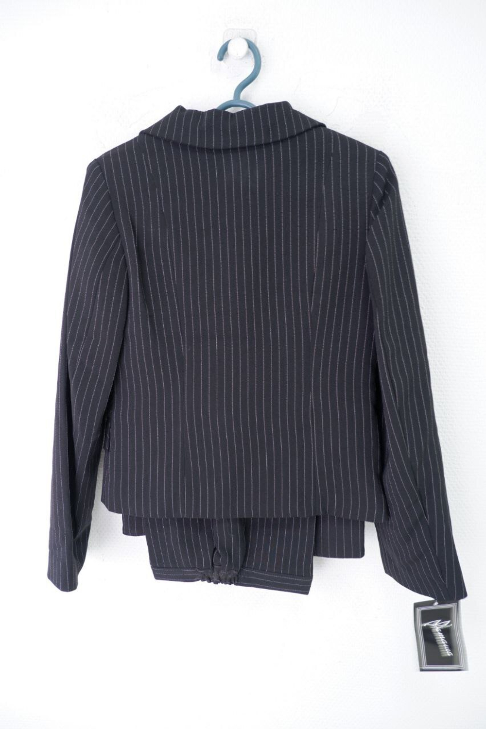 Костюм для школы на 10 лет, новый