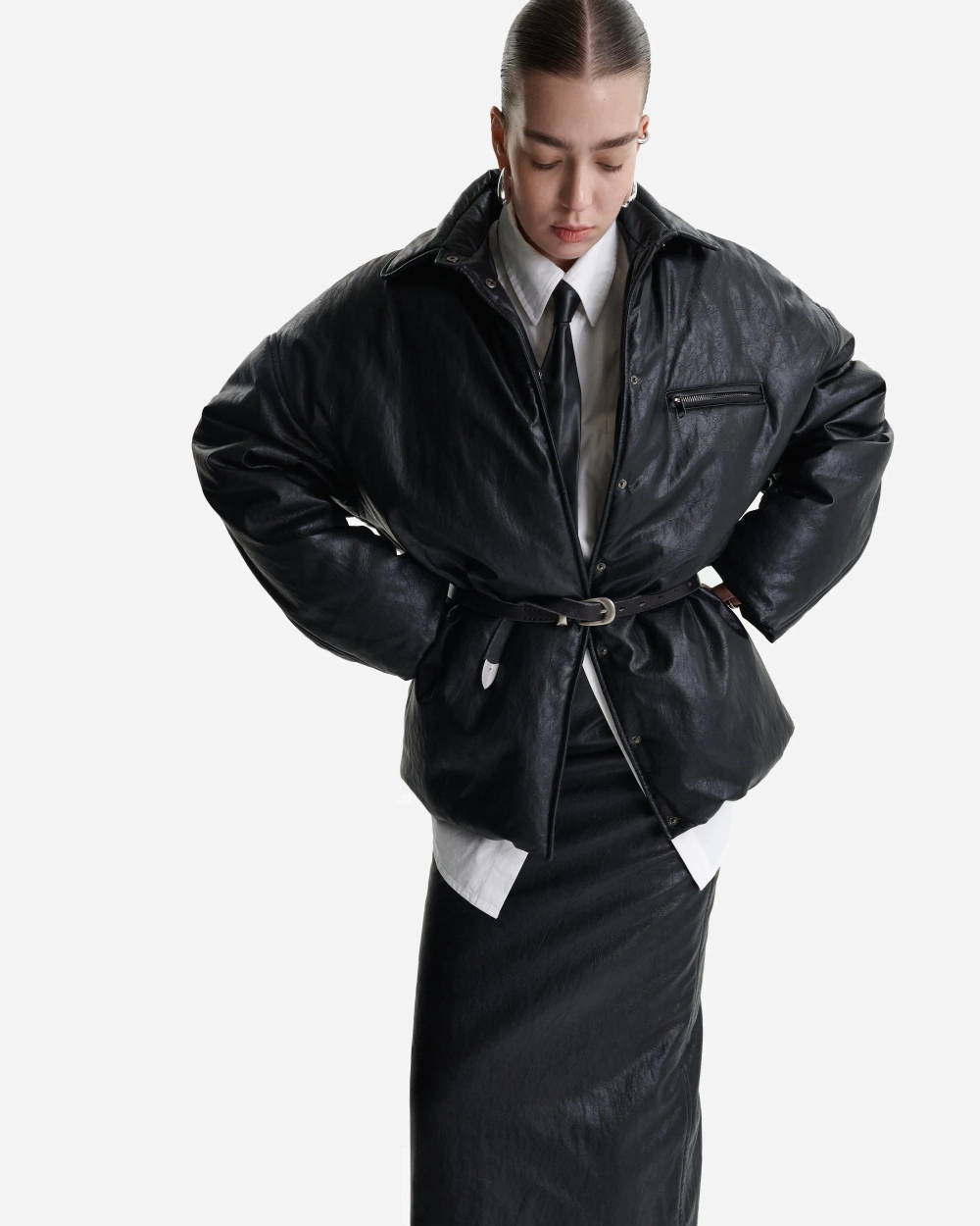 Утепленная юбка миди из экокожи