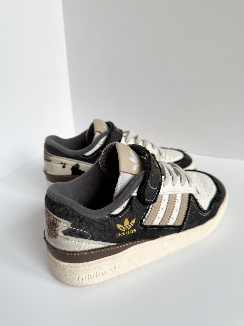 Комбинированные кроссовки Adidas, 32