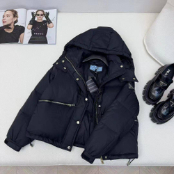 Пуховик Prada