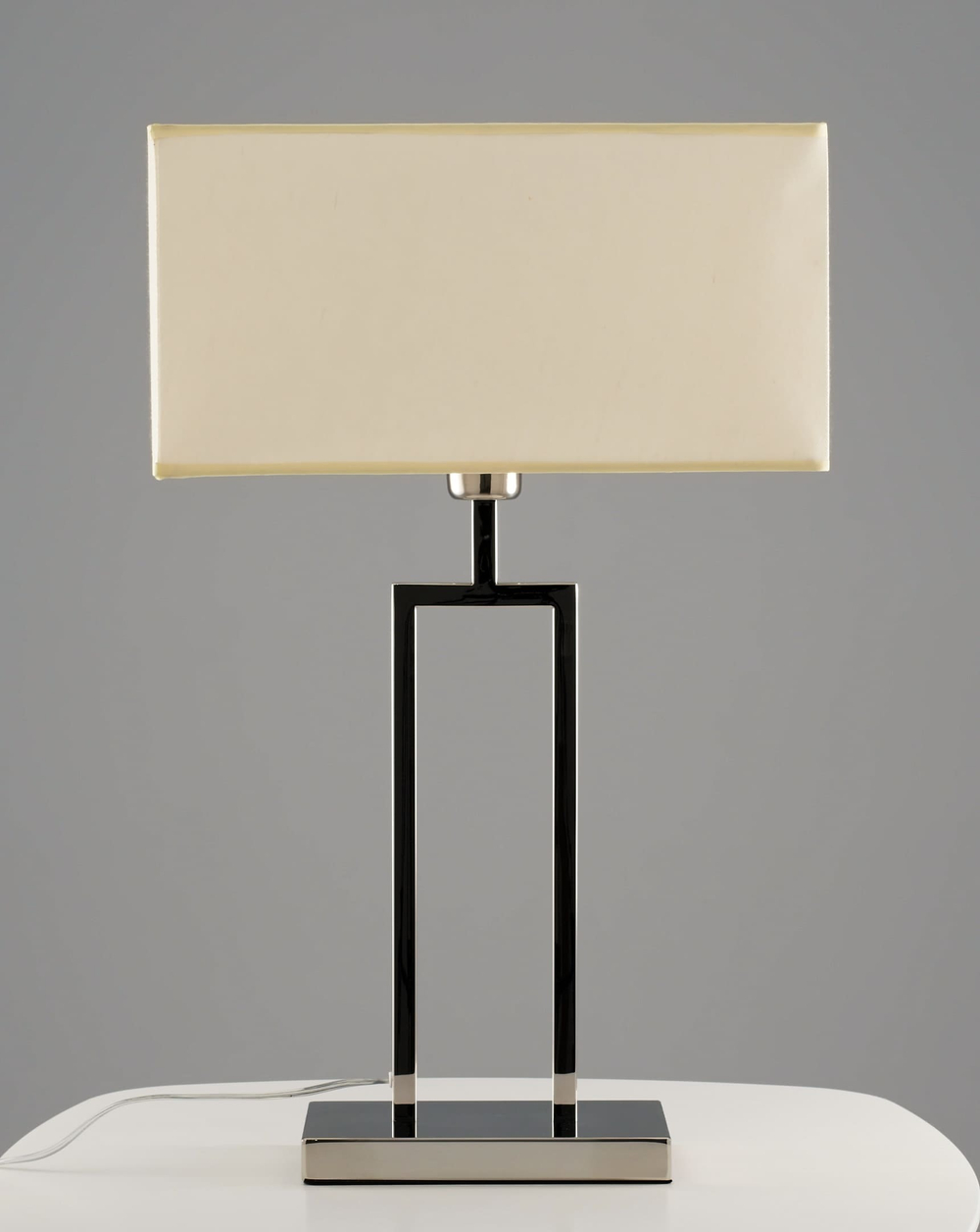 Лампа настольная Moderli V10548-1T Viola