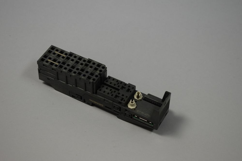 SIEMENS 6ES7193-4CF50-0AA0