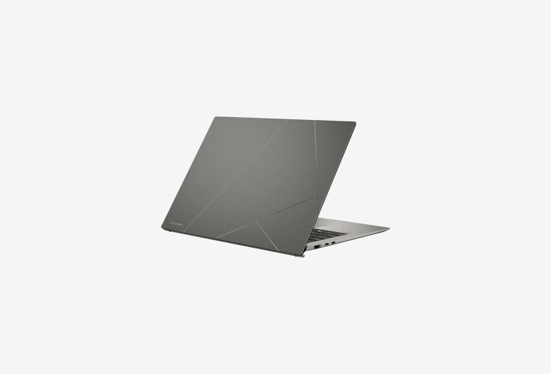 UX5304MA-NQ138W_0826226100123