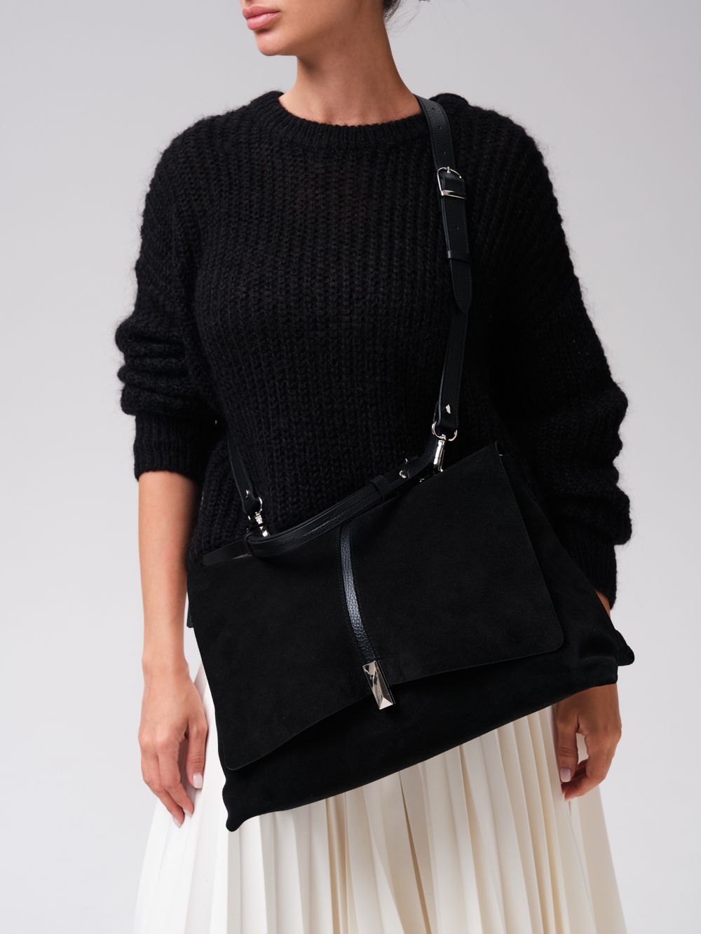 Замшевая сумка сэтчел Colette DBR 31349 черный